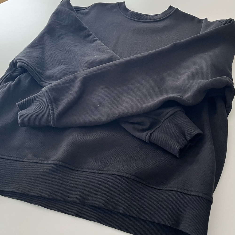 KOTN Men's Crewneck Sweater in Black
